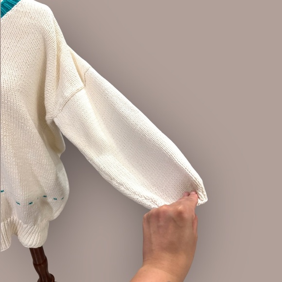 Vintage Cottage Core White and Green Oversized Cotton Sweater Small - Picture 2 of 7